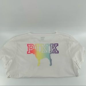 PINK VS CAMPUS FRONT POCKET TEE SHIRT LOGO ON THE BACK